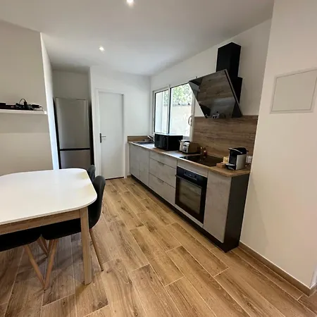 La Rougette Apartment *