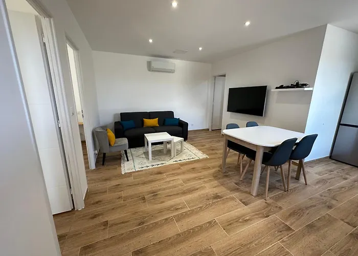 La Rougette Apartman *